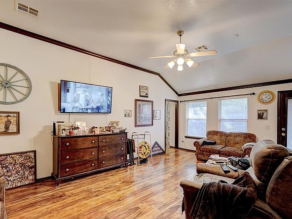 4th image of 1204 N 4th St
