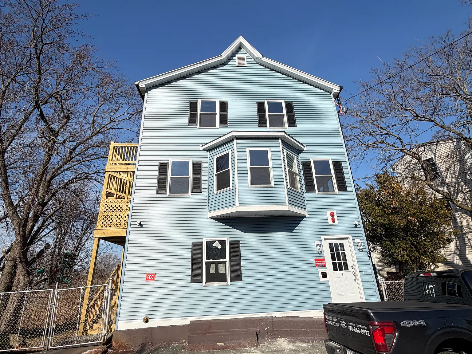 2 bed, 1100 sqft, $2,700 — Photo 1