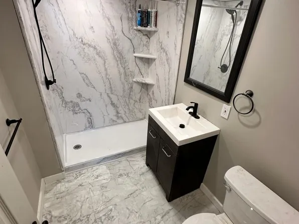 3 Auger St, Sturbridge, MA 01518