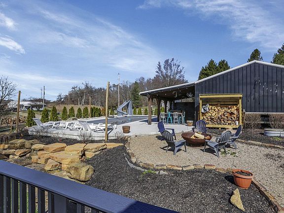 4th image of 4310 Lancaster Rd