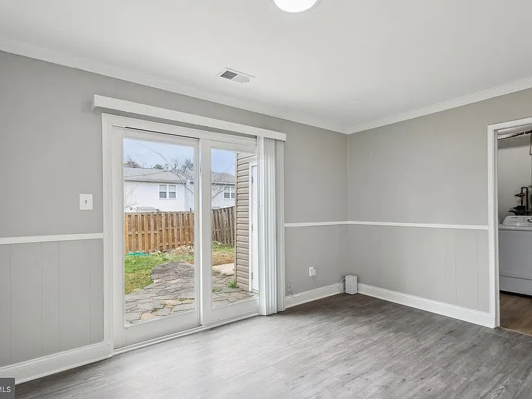 9490 Mooregate Ct — Photo 7