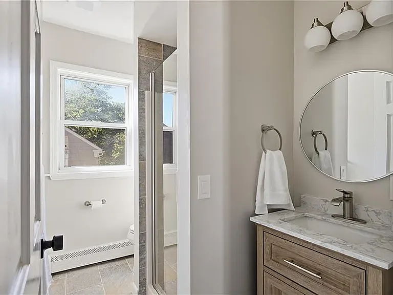 59 Bourne Ave — Photo 6