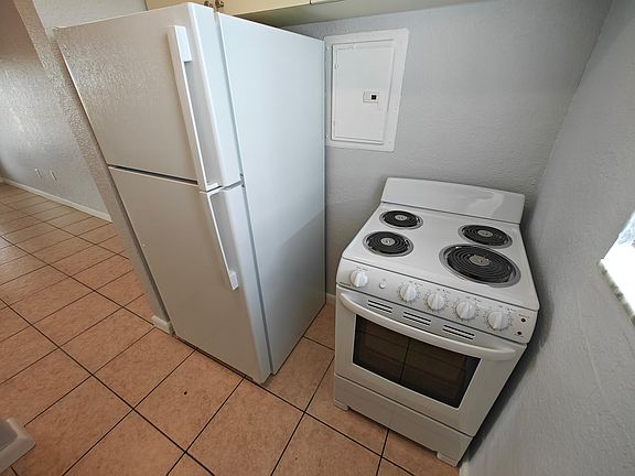 4th image of 2330 NW 11th St APT 43