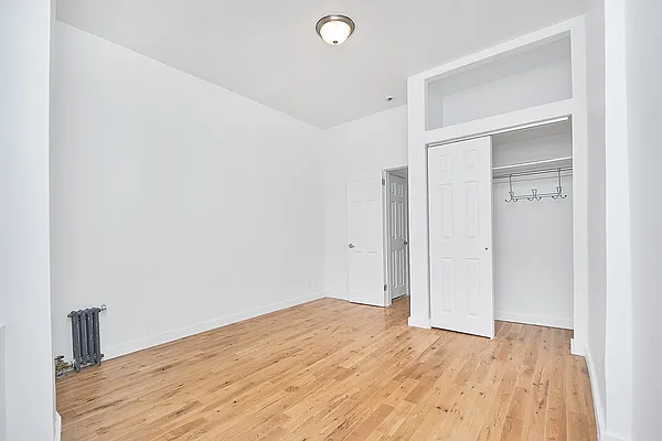 Rented by REAL New York | media 17