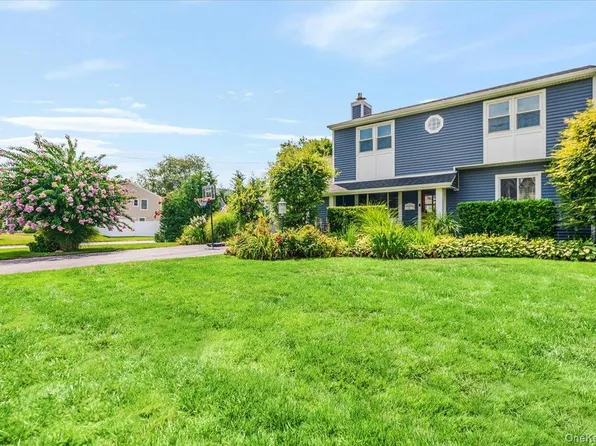 36 Peconic Drive, Massapequa, NY 11758