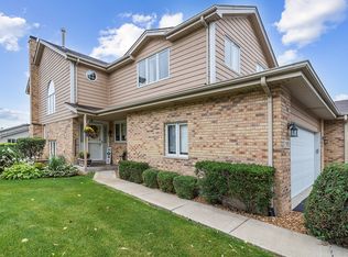 7915 Richardson Ln, Tinley Park, IL 60487