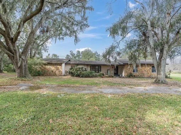 4203 Stanley Rd, Plant City, FL 33565