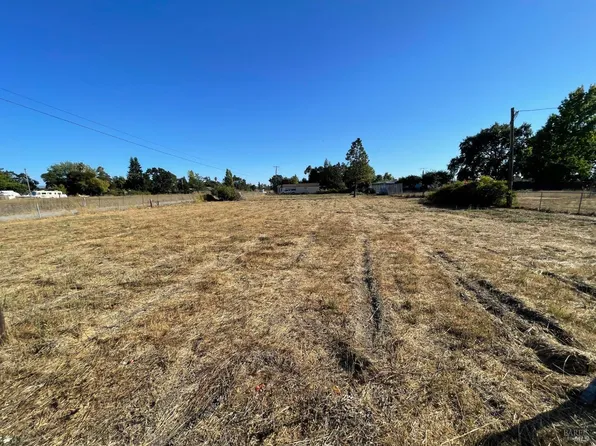 564 Bellevue Avenue, Santa Rosa, CA 95407