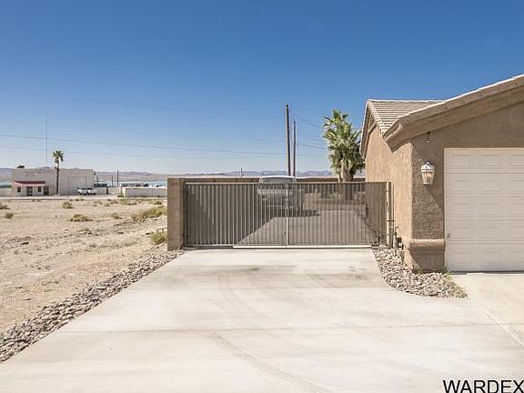 3rd image of 1591 Chandler Dr