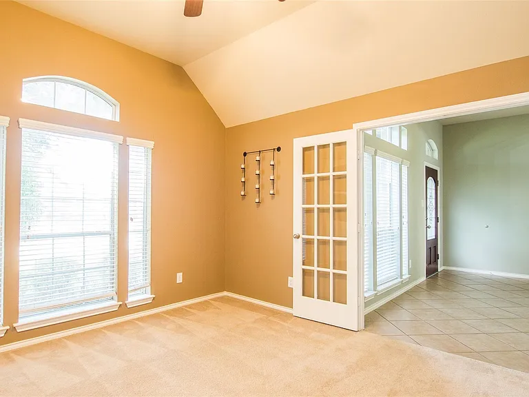 8847 Distant Woods Dr — Photo 7