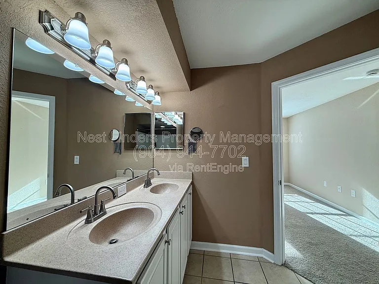 10075 Gate Pkwy N #2709 — Photo 17