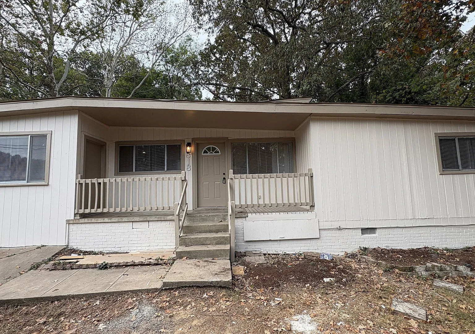 Fully Renovated 3 bed, 2 bath House in NLR for $1195 — Photo 2