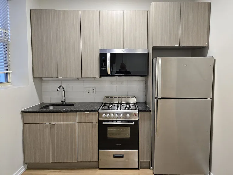 5051 N Kenmore Ave — Photo 9