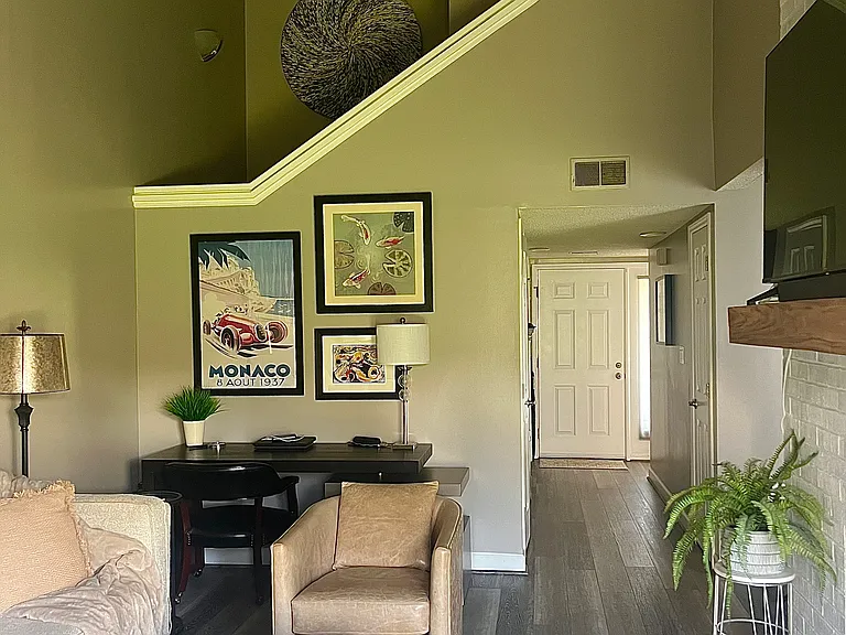 308 N Lindell Rd #D — Photo 12