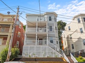 31 Juliette St, Dorchester, MA