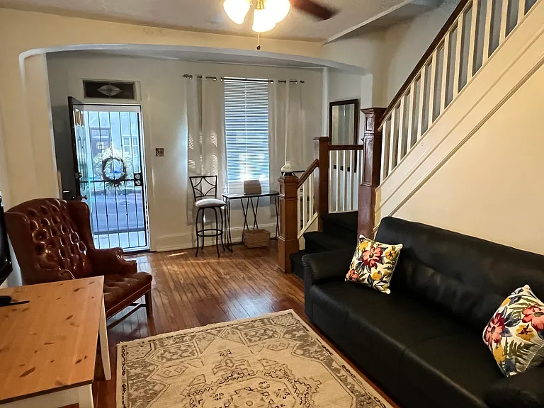 4327 Cresson St — Photo 6