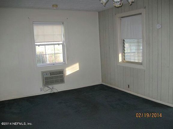 3rd image of 639 LAURA Street