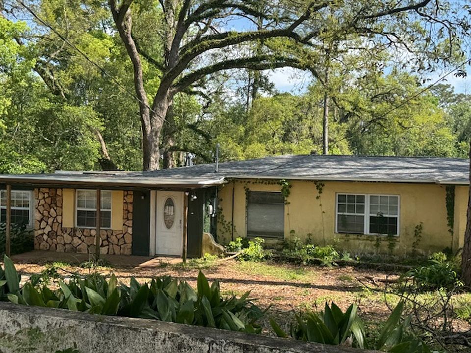 1st image of 325 Mayo St