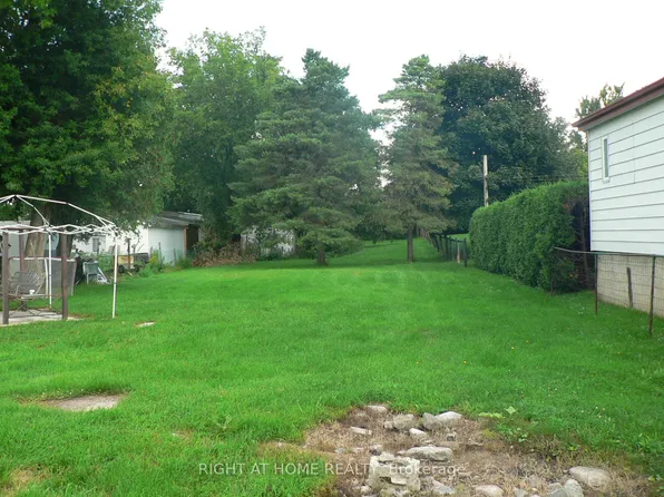 79 Saint James St, North Glengarry, ON K0C 1A0