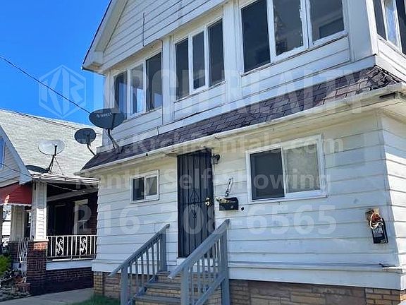 3rd image of 715 E 160th St #1