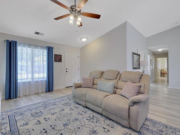 3rd image of 6102 Spinnaker Way