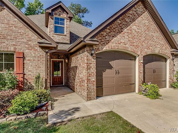 3rd image of 1315 Belle Meade Blvd