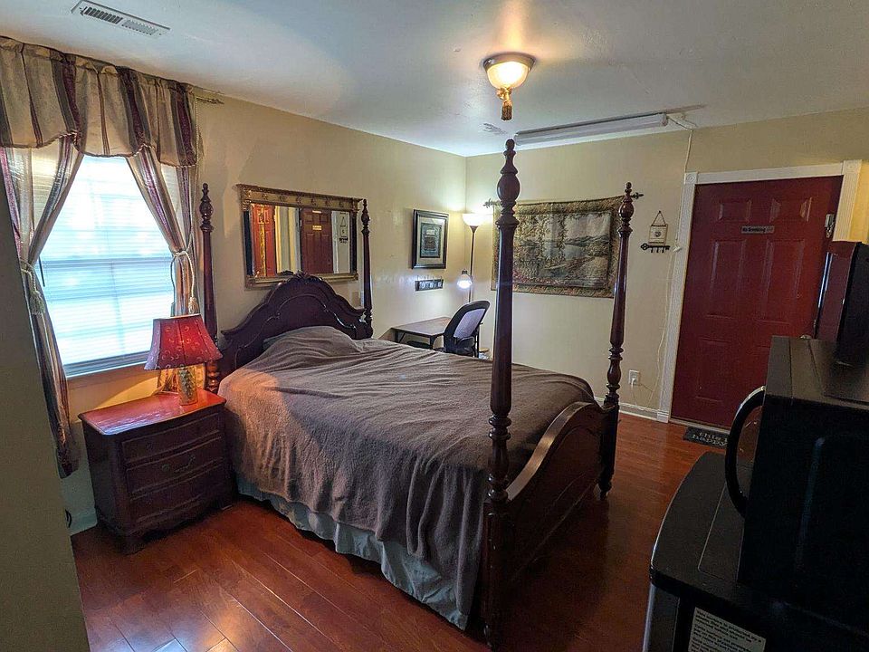 1st image of 1757 Aquamarine Dr #1