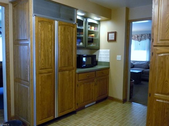 5th image of 24450 Oakhill Dr
