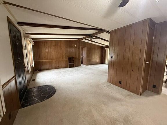 4th image of 19 Elm Ct