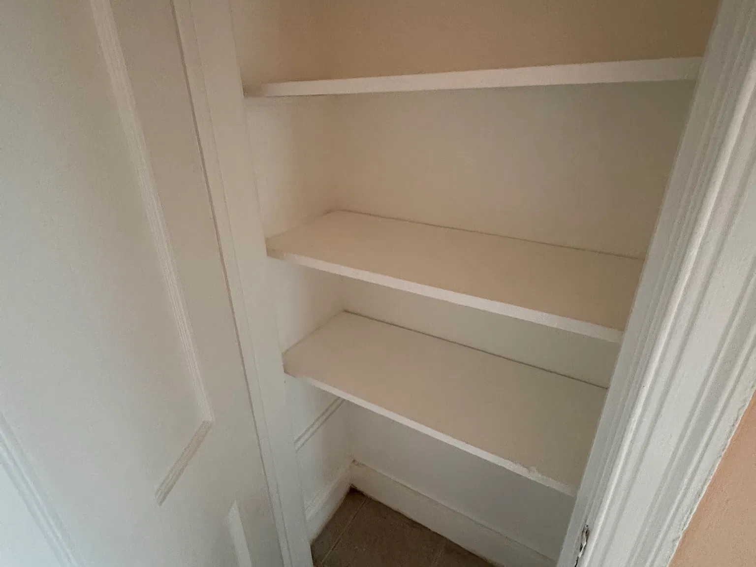 2 bed, 950 sqft, $1,750 — Photo 4