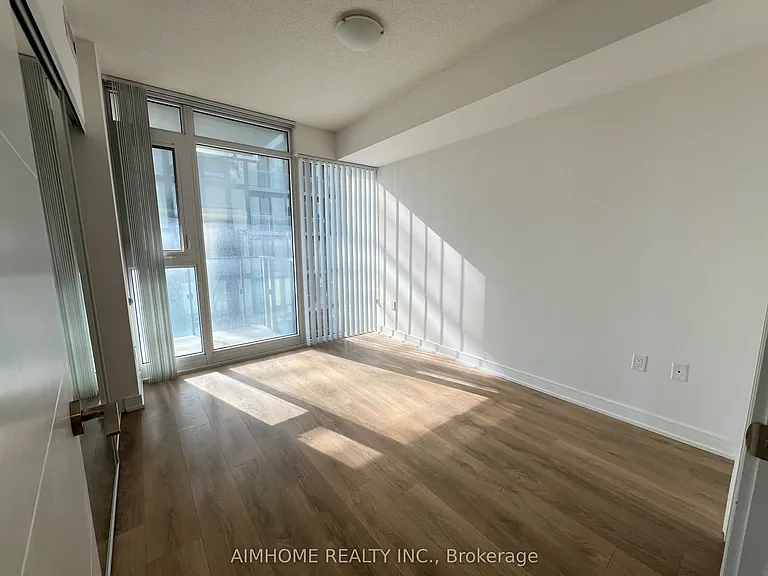 50 Wellesley St E #3210 — Photo 17