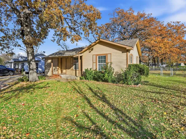 3100 Eastridge Dr, Haltom City, TX 76117