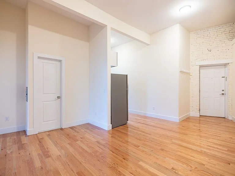 Magnolia Apartments — Photo 59