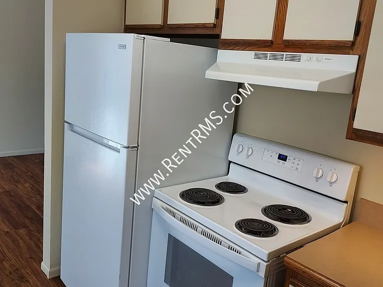 2131 SW Brandywine Ln — Photo 9