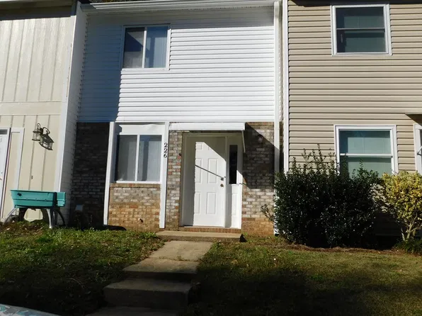 226 Candlebrook Dr, Enterprise, AL 36330