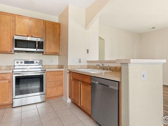 3rd image of 4655 Hahns Peak Dr #101