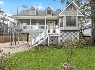 828 Canary Pine Ct, Mandeville, LA 70471