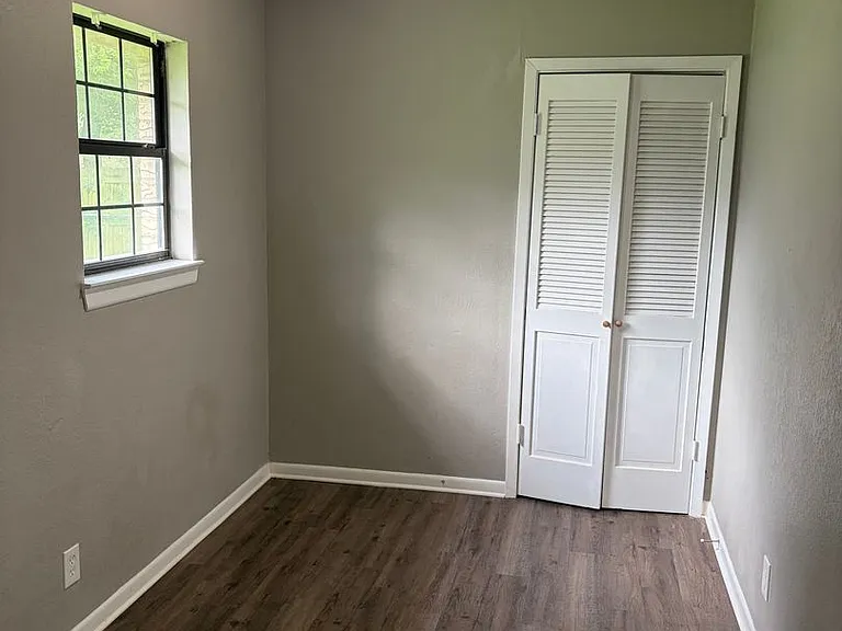 200 Ouida Dr — Photo 17