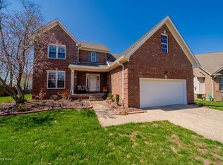 7901 Stonemeadow Dr, Louisville, KY 40218