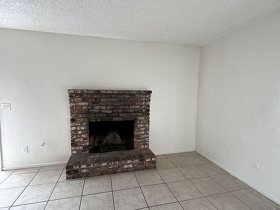 5th image of 3523-3529 S County Center Dr #3523