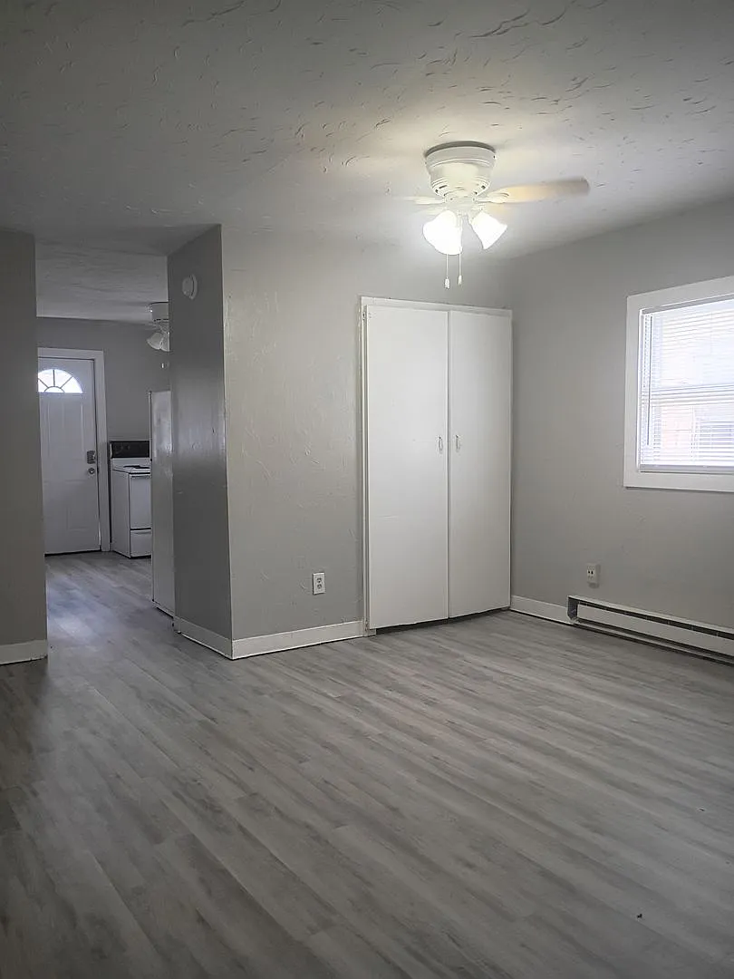502 & 502 1/2 S Mound St - Right Next to Downtown Muncie — Photo 3