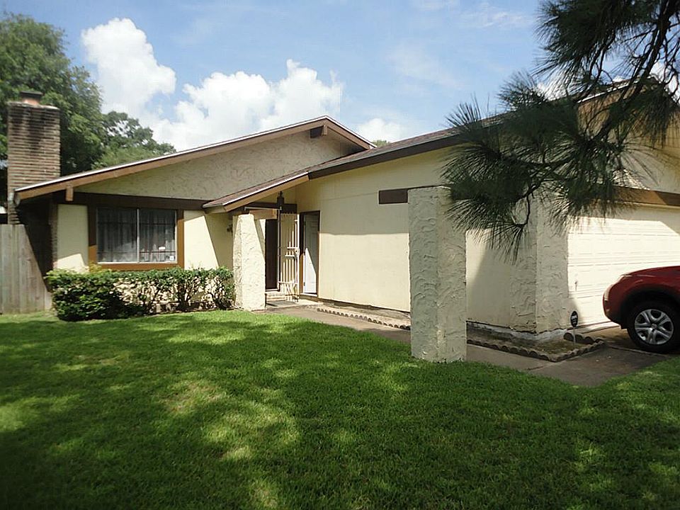 1st image of 10923 Vanderford Dr