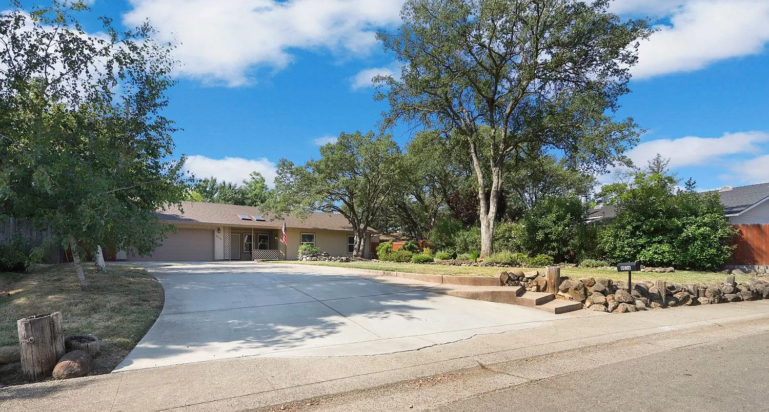 8036 Glen Alta Way photo 1