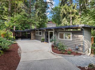 2870 NE 183rd St, Lake Forest Park, WA