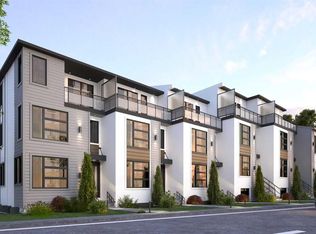 4767 Montana Cres NW, Calgary, AB T3B1E6