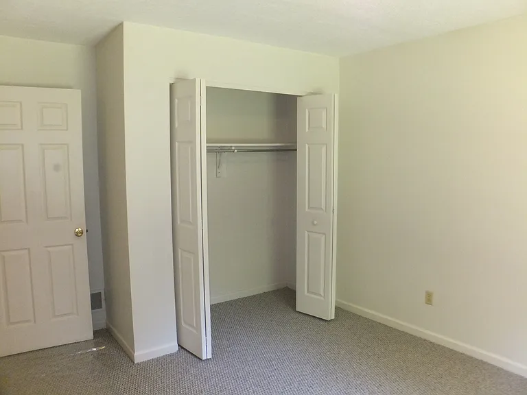 494 Pheasant Run — Photo 18