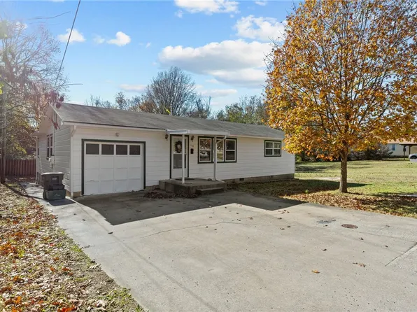 143 E Cleburn St, Fayetteville, AR 72701