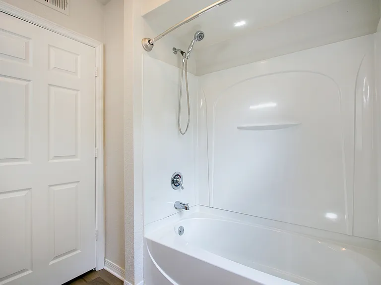 3656 N Goldenrod Rd — Photo 17