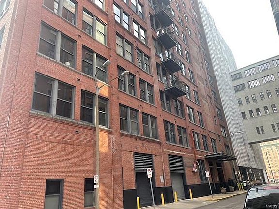 2nd image of 1010 Saint Charles St APT 801