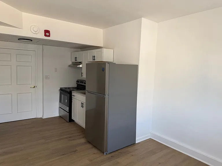 Park Place Apartments — Photo 32